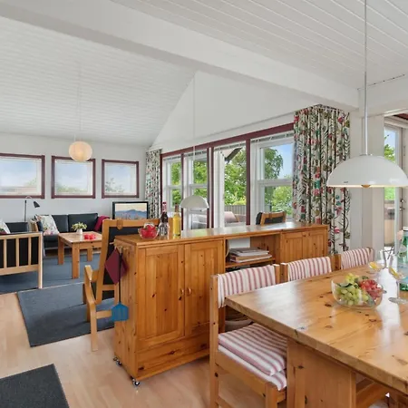 Mauritz - 300m From The Sea By Interhome Hasle