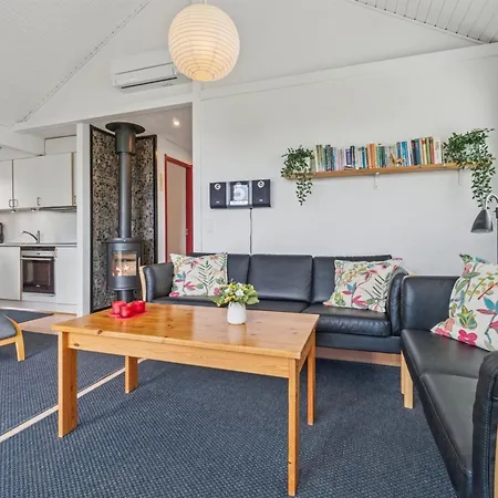 Mauritz - 300m From The Sea By Interhome *